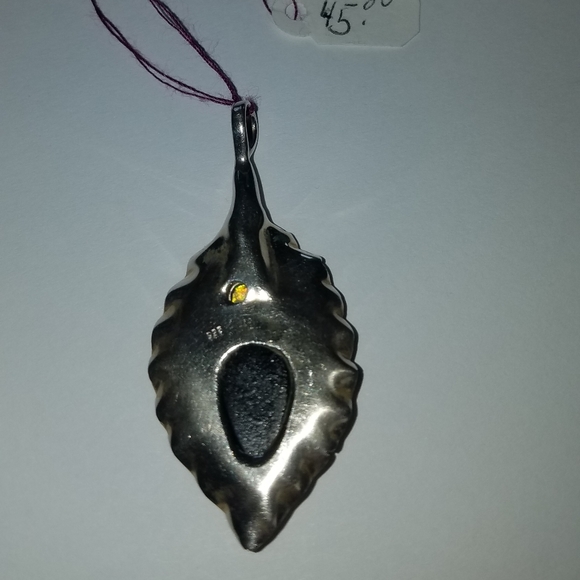 New Sterling Silver Dichoric glass leaf pendant - Picture 2 of 5